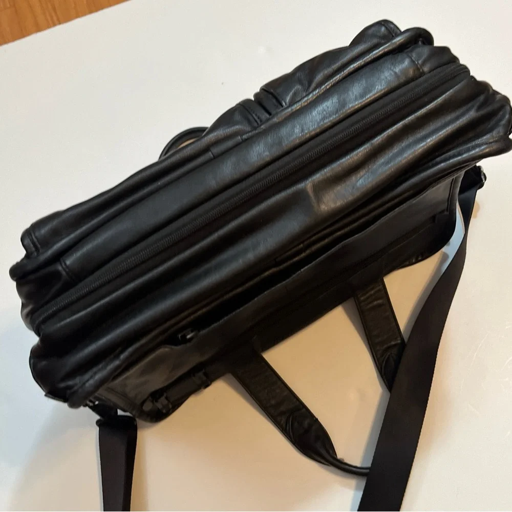 TUMI 96141DH Black Leather Shoulder Laptop Bag